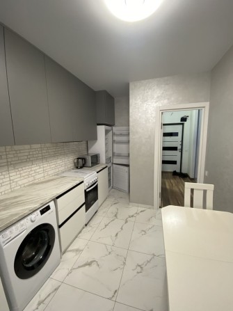 Перша здача 1 кімнатна квартира в новобудові на Озерній - фото 1