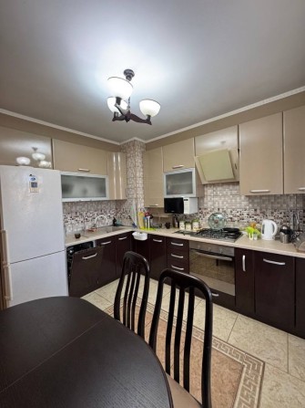 Оренда 2к квартири на Виставці - фото 1