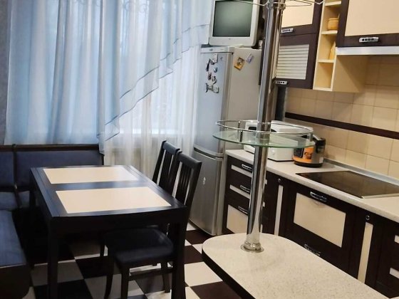 Оренда євро двійки на Грушевського від власника Бровари