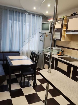 Оренда євро двійки на Грушевського від власника - фото 1