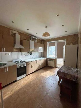Оренда 1 кім Буча Богдана Хмельницького Центр Поверх 3 Газ - фото 1