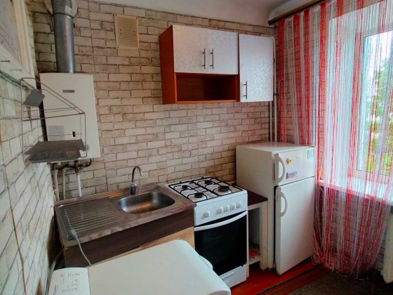 Здам в Центрі-Філармонія  1-кім для пари або одної людини Хмельницький