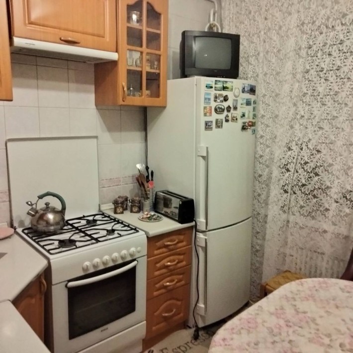 Оренда 2к Інститутська - фото 1