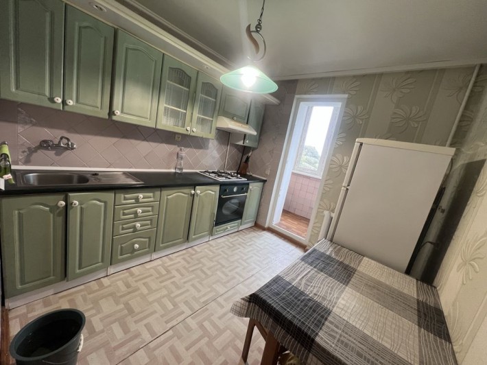 Термінова оренда 1 к квартири на Зарічанській 50 - фото 1