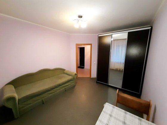 Сдам 2-ком квартиру г. Буча ул. Институтская этаж 1 паркоместо, подвал Буча