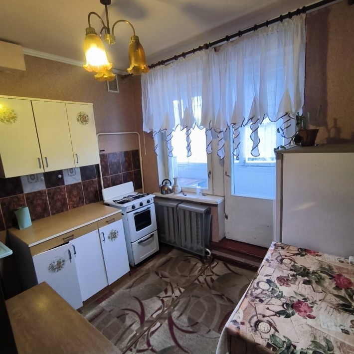 Здам квартиру дешево 1 кімната - фото 1