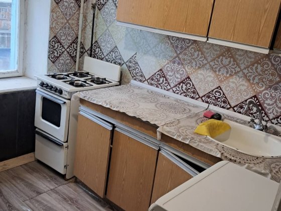 Однокімнатна на зарічанські біля коледжу Хмельницький