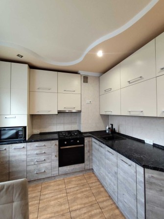 Оренда 2-кімнатної квартири з індивідуальним опаленням на ДНС! - фото 1