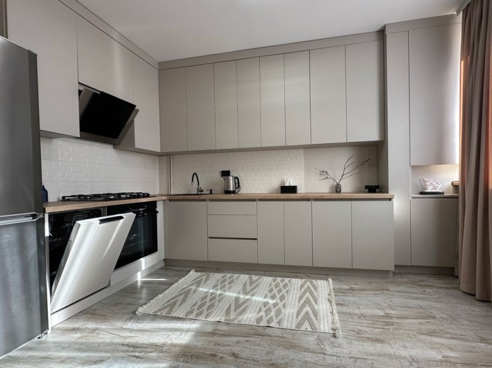 Квартира  мансарда у центрі від власника без комісії - фото 1