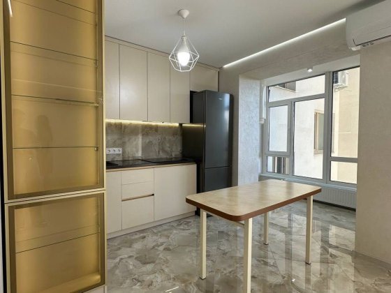 Оренда світлої 1 км квартири поруч з парком Ивано-Франковск