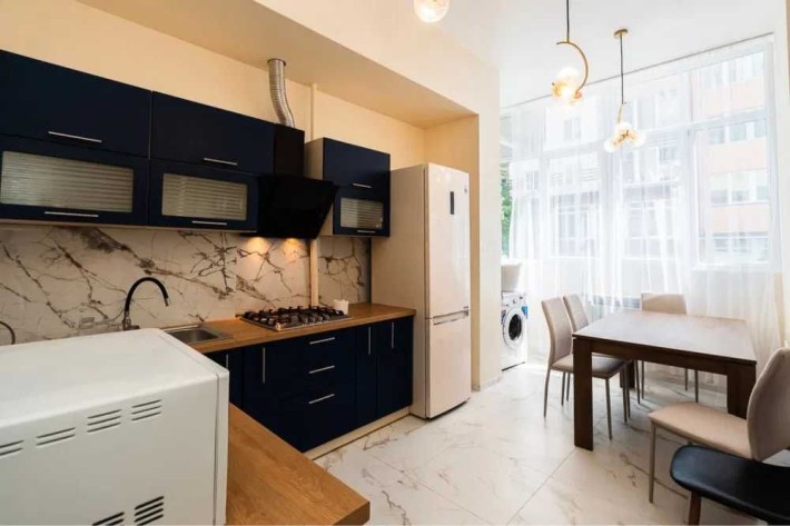 Здаю 2-кімнатну квартиру по вул. Бельведерська (Центр) - фото 1