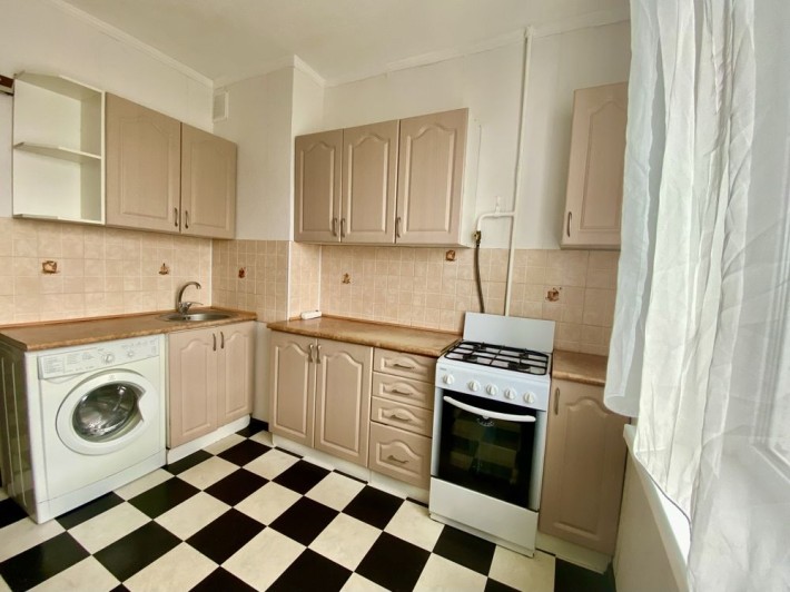 Оренда однокімнатної квартири з видом на парк, вул. Клінічна. - фото 1