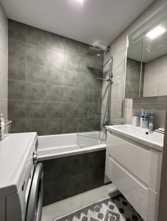 Оренда  1 кімнатної квартири в  Капітальному ремонті/Таращанський маси - фото 1