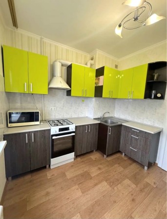 Здам укомплектовану 1-кімнатну  квартиру ДНС - фото 1