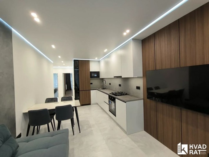 Оренда просторої 2 кім в ЖК Фемелі Плаза - фото 1