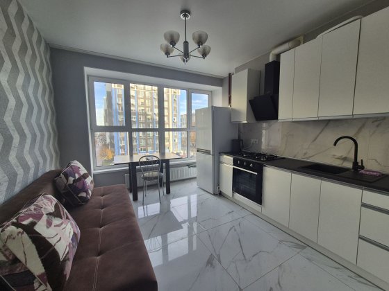 Вільна квартира! Індивідуальне газове опалення. Укомплектована Ирпень