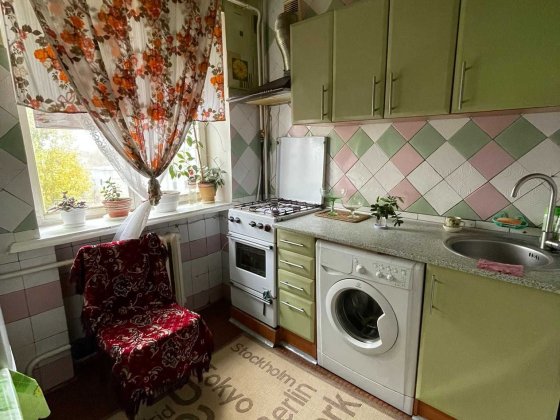 2-кім в Крюкові зуп. Стадіон Кременчуг