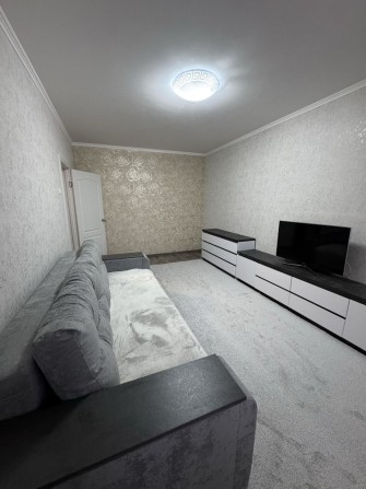 1 квартира з новим ремонтом та меблями. Покровський район. Крес-Фрунзе - фото 1