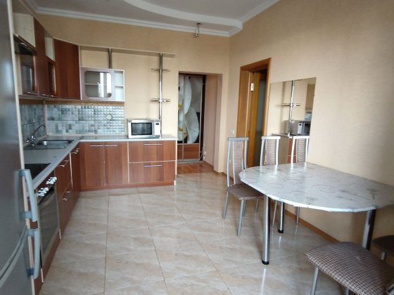 Оренда 2 кімнатної квартири Центр міста Хмельницкий