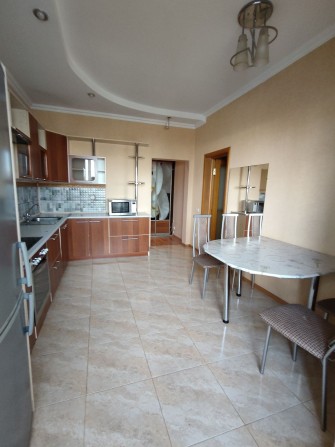 Оренда 2 кімнатної квартири Центр міста - фото 1