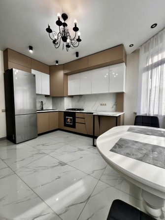 Без комісії! Оренда! Простора євро2к. квартира на назу! Є балкон! - фото 1