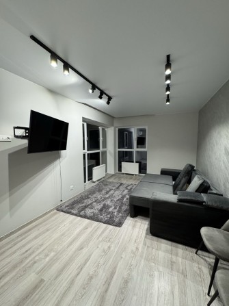 Оренда Красивої 2-х Кімн, Власні Паркомісця Закрита Територія 500$ - фото 1