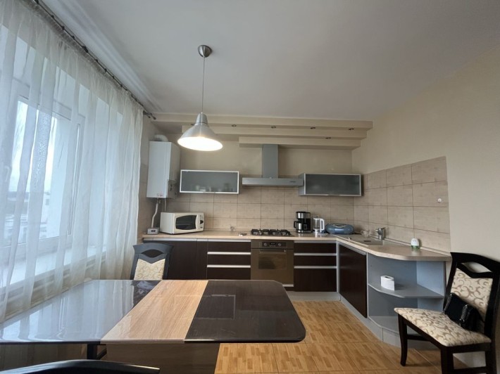 Оренда 2к квартири в центрі міста! - фото 1