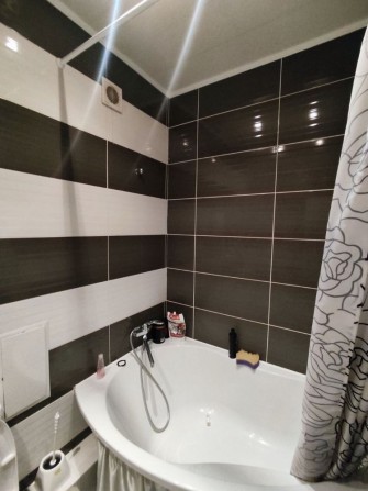 Сдам Квартиру в центре на Дзержинке .Рядом возле  Варуса - фото 1