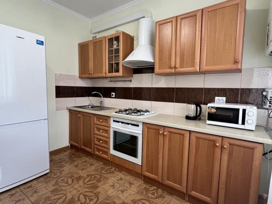 Оренда квартири в центрі !!! З маленькою собачкою можна, за15000 грн Хмельницький