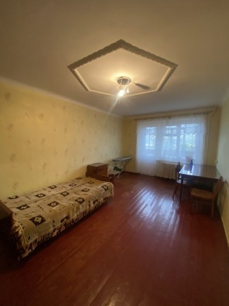 1 кімнатна Квартира.По вулиці Першотравневій. - фото 1