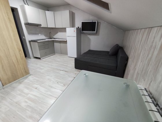 Вільна студія біля парку Дубки! Ирпень