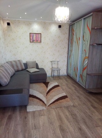 Довгострокова оренда 2 кімнатної квартири вул. Київська. - фото 1