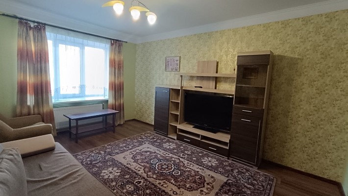 Здам 1 кімн.кв з газовим опаленням. Можно з тваринками та дітьми. - фото 1