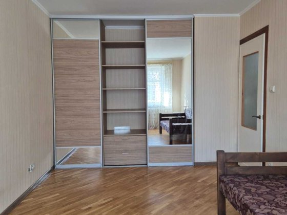 Оренда 1 кімнатна  квартира 10,000 гривень Луцк