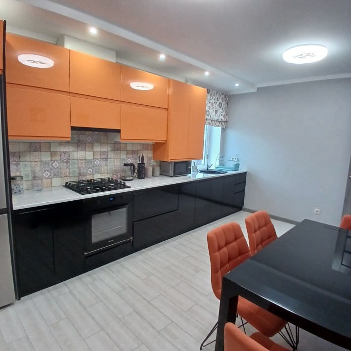 Оренда 2х кім квартири,центр ,вул.Мельника - фото 1