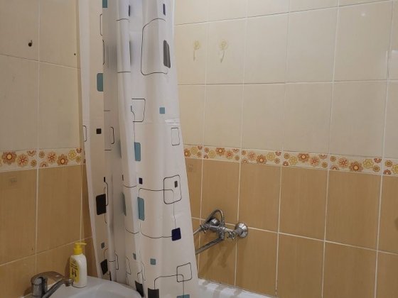 Оренда 2 км.кв.вул.Довженка,площа-35 м.кв,без техніки і меблів,вільно Івано-Франківськ