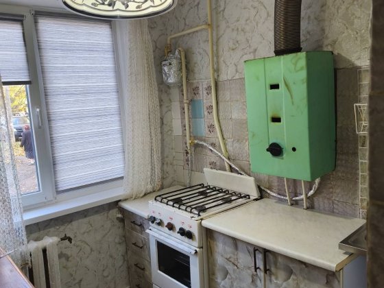 Хорошая двушка на Песочной, рядом оптовый рынок.Заселим сразу. Кривой Рог