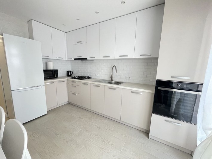 ОРЕНДА 2 кім вул. Корольова. - фото 1