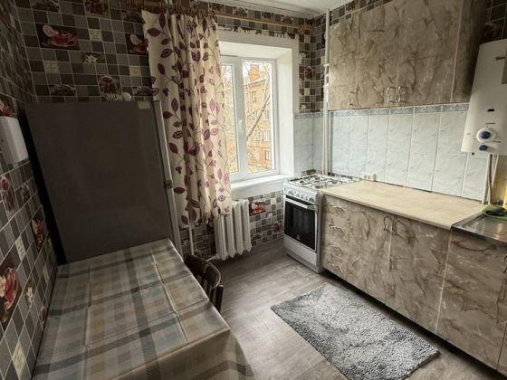 Сдам однокомнатную квартиру(Ярослава Мудрого 64) Кривий Ріг