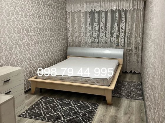 2кімнатна в центрі від власника ДОВГОСТРОКОВО!