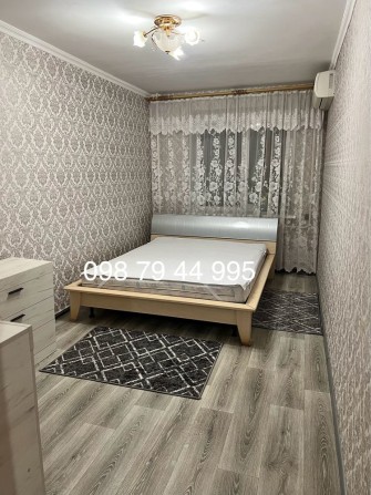 2кімнатна в центрі від власника ДОВГОСТРОКОВО! - фото 1