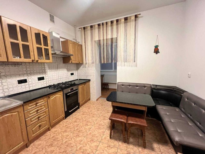 Здаєть в оренду 2к увртира повністю укомплектована Біля парку . - фото 1