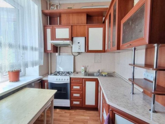 Оренда 3х кім. квартира центр, вул. Соборна Ровно