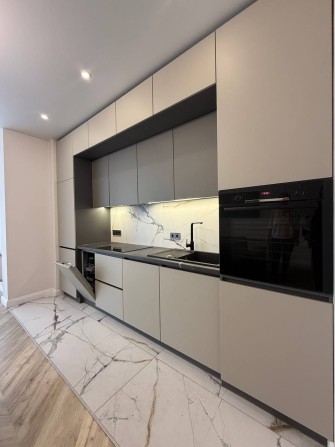 Оренда 2 км квартири з виглядом на озеро - фото 1