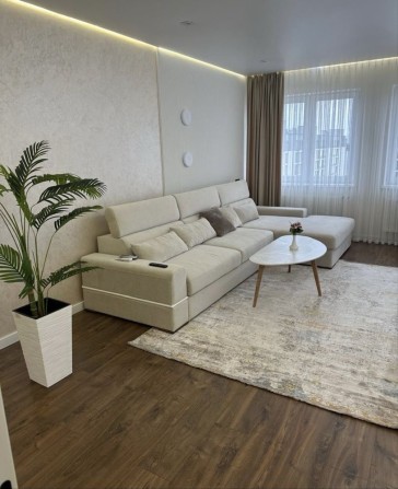 Здається 2-кімнатна квартира на вул. Височана 18 - фото 1