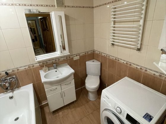 Оренда 2-кімнатної квартири в центрі з меблями та інд.опаленням Тернополь