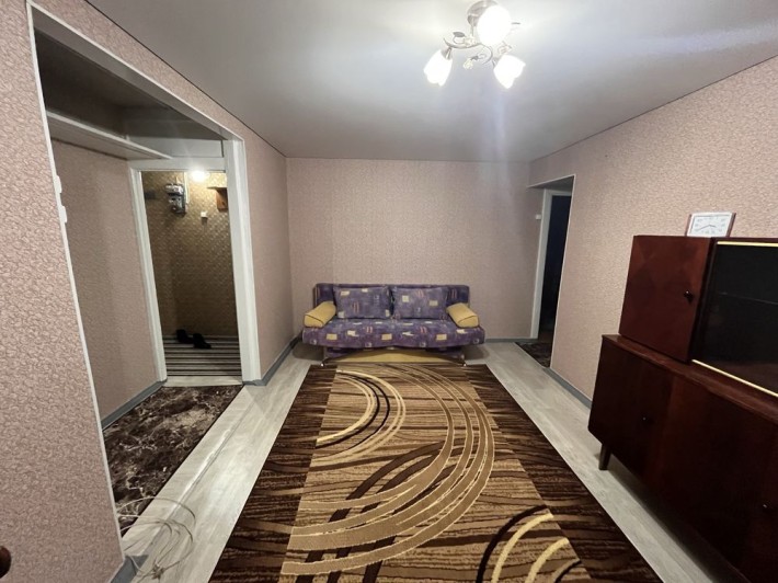 Сдам квартиру  возле цирка район восход  рядом с 103 школой - фото 1