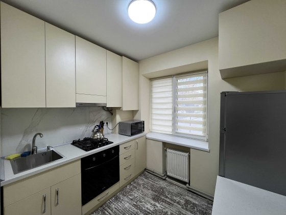 Здається 3 кімнатна в центрі з індивідуальним опаленням вул. Сорохтея Ивано-Франковск