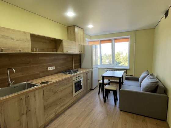 Оренда 2-х кім.квартири. 129кв. Кривой Рог