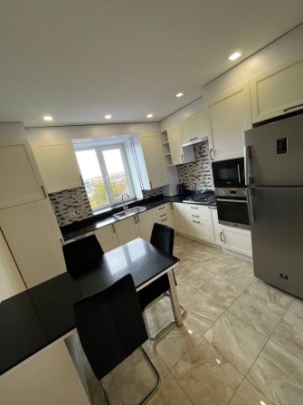 Оренда 2 км квартири в спальному районі міста - фото 1